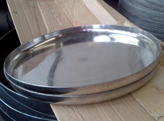 최적의 저장 용량과 효율성을 위해 20mm 두께의 피침형 탱크 헤드